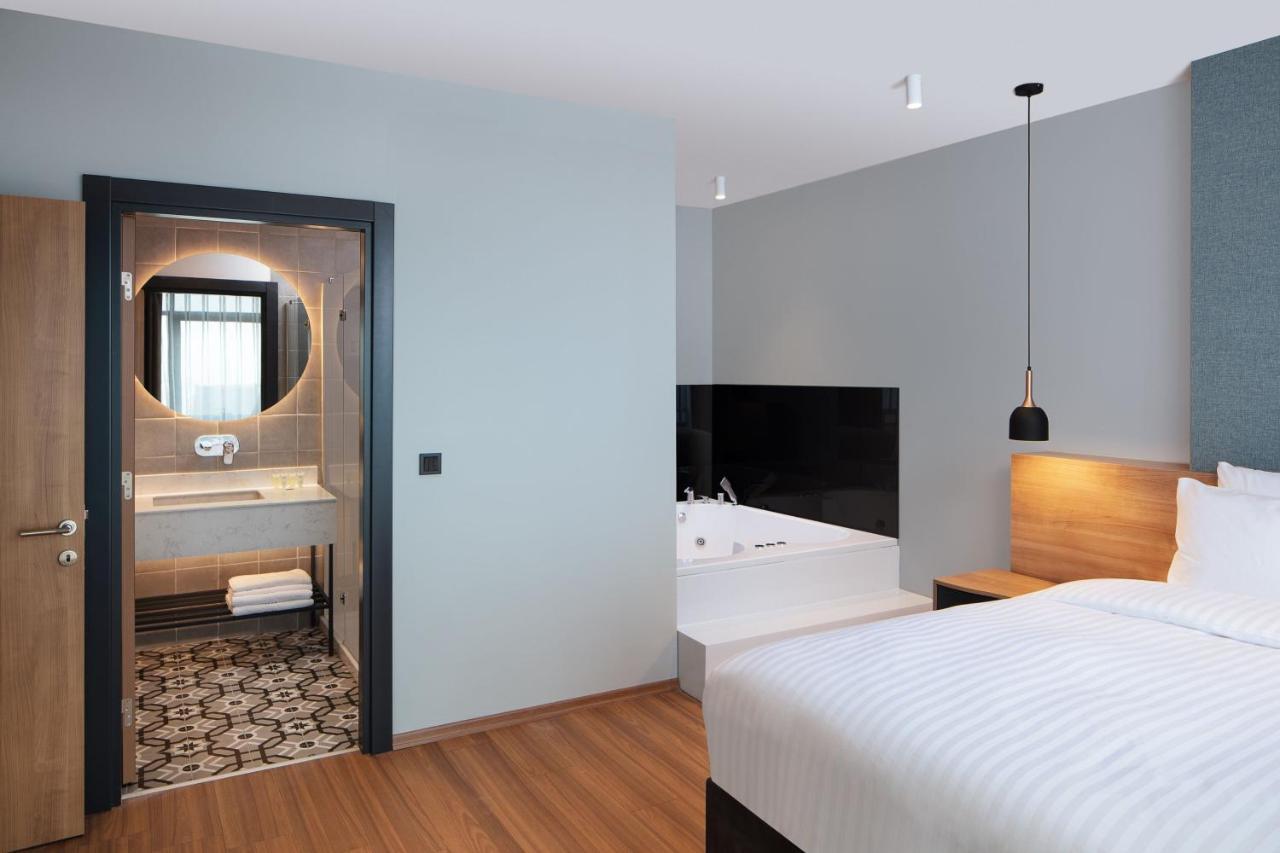 Residence Inn By Marriott Istanbul Atasehir Istambul Exterior foto