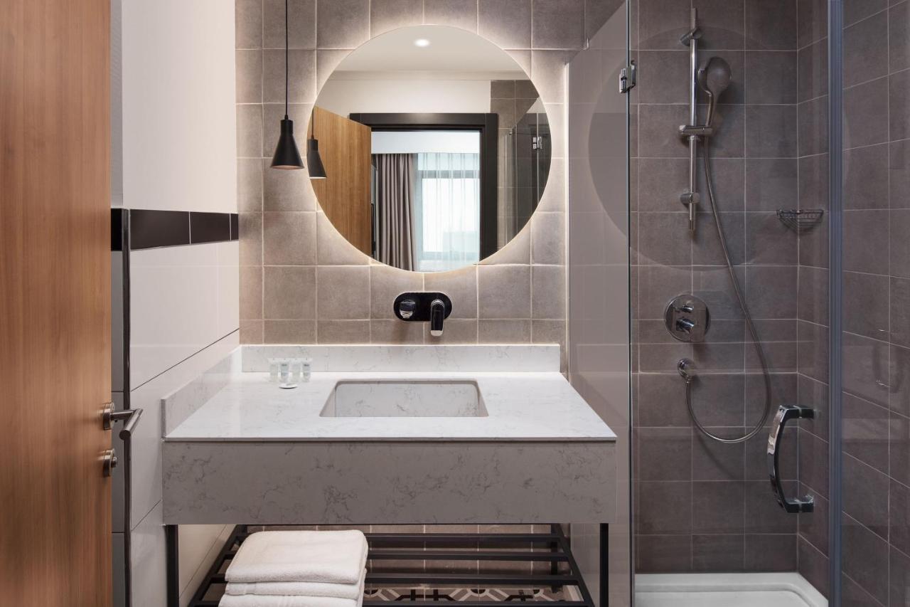 Residence Inn By Marriott Istanbul Atasehir Istambul Exterior foto